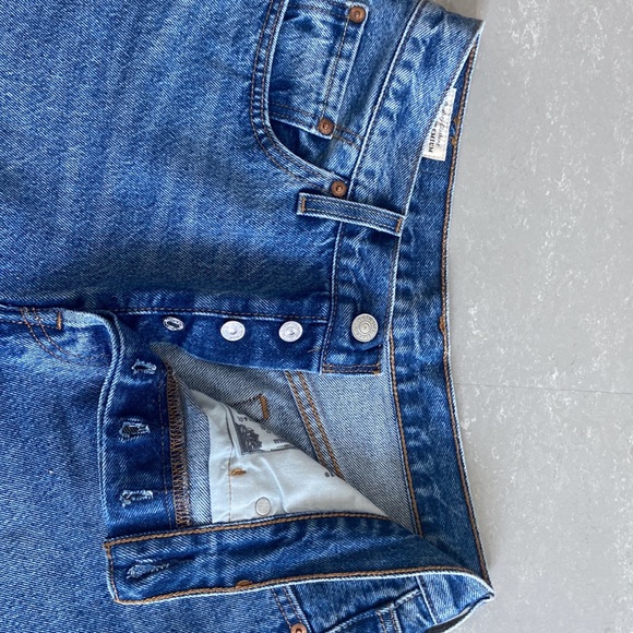 Levis 501 Jeans - Picture 6 of 8